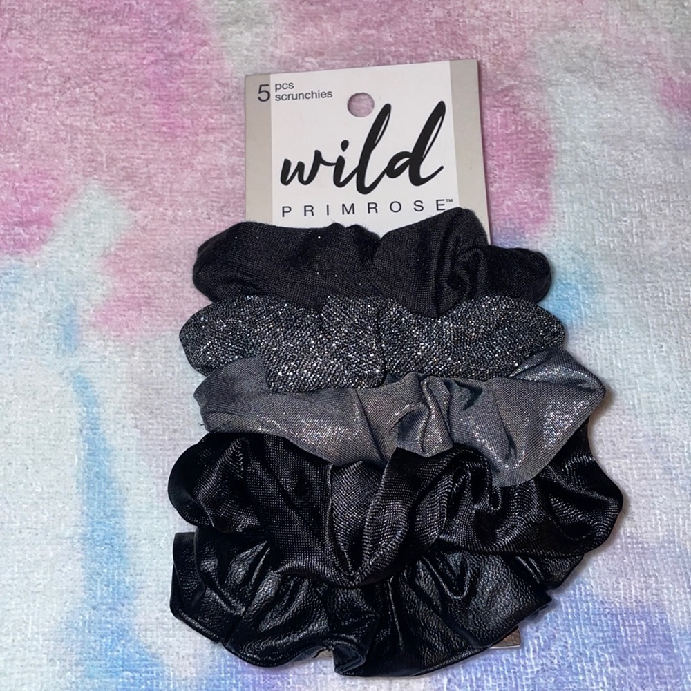 *Free With Purchase* Wild Primrose Scunci Set